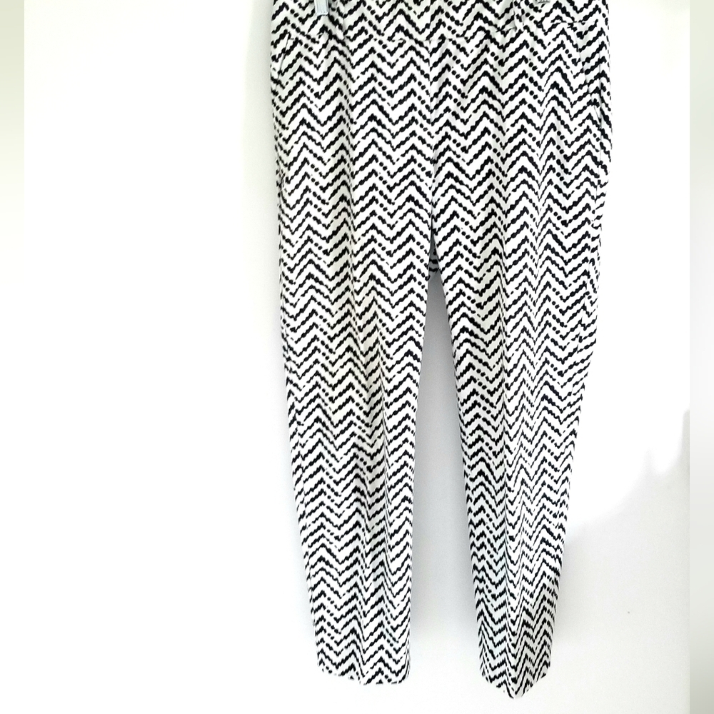 Ann Taylor chevron pattern navy white ankle pants